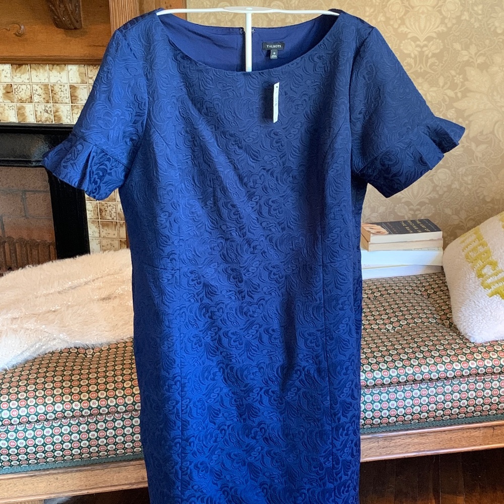Talbots fully lined size 18. Short, bell sleeve dress. NWT . Retail $159